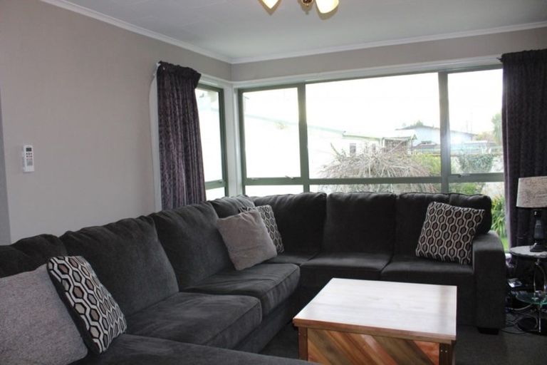 Photo of property in 52 John Street, Winton, 9720