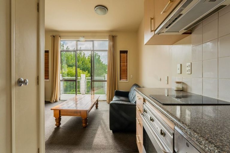 Photo of property in The Grange, 46/92 Bush Road, Albany, Auckland, 0632