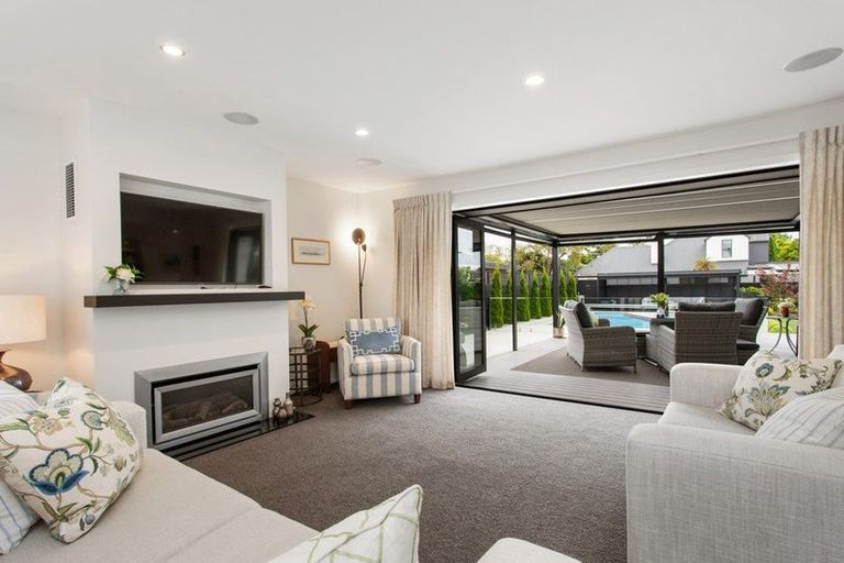 Photo of property in 10 Penhelig Place, Burnside, Christchurch, 8053