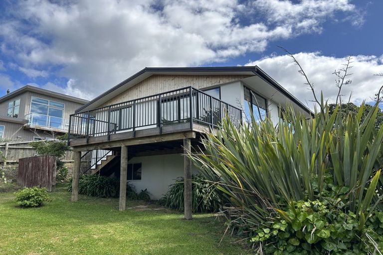 Photo of property in 49 Moncks Spur Road, Redcliffs, Christchurch, 8081