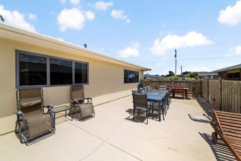 Photo of property in 2 Fantham Street, Hawera, 4610