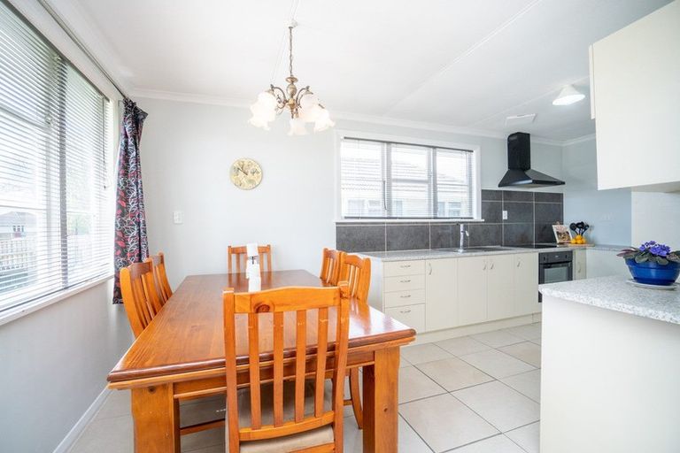 Photo of property in 24 Seddon Street, Takaro, Palmerston North, 4412