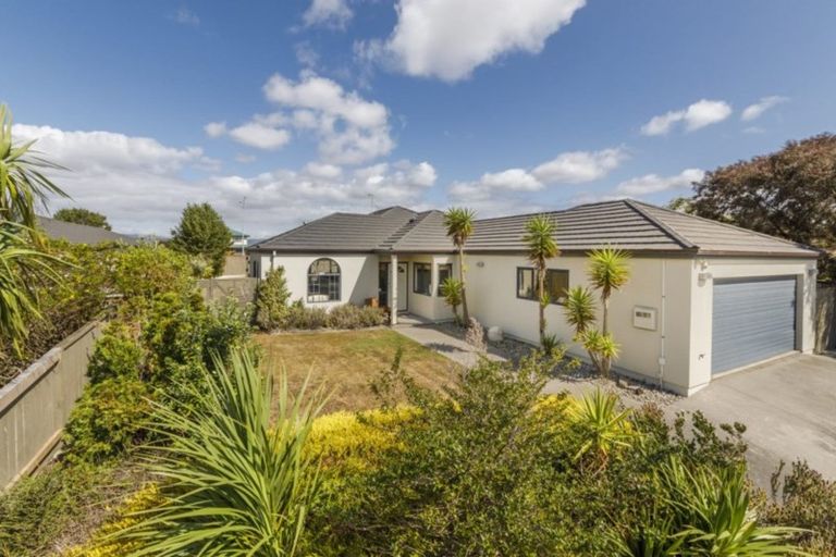 Photo of property in 4 Virginia Grove, Milson, Palmerston North, 4414