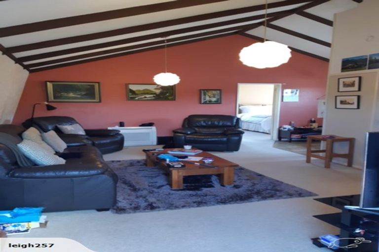 Photo of property in 1a Woodstock Terrace, Tawa, Wellington, 5028