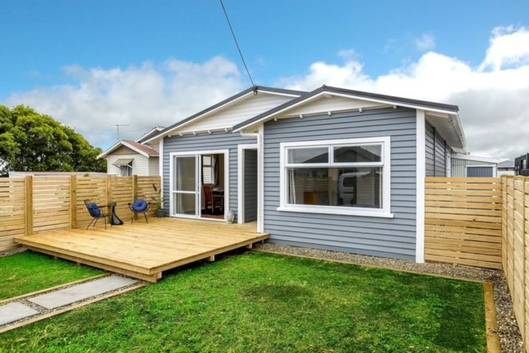 Photo of property in 7 Lyn Street, Lynmouth, New Plymouth, 4310