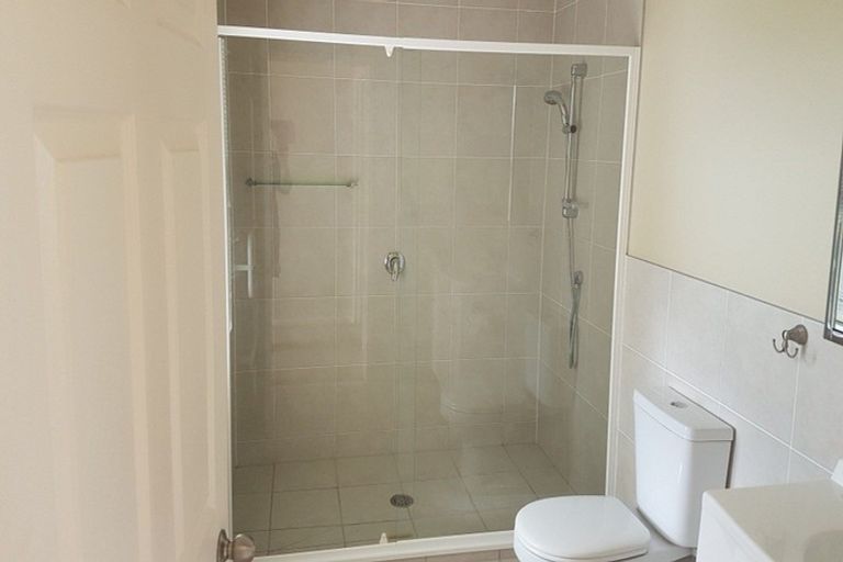 Photo of property in 71 Pyle Road West, One Tree Point, 0118