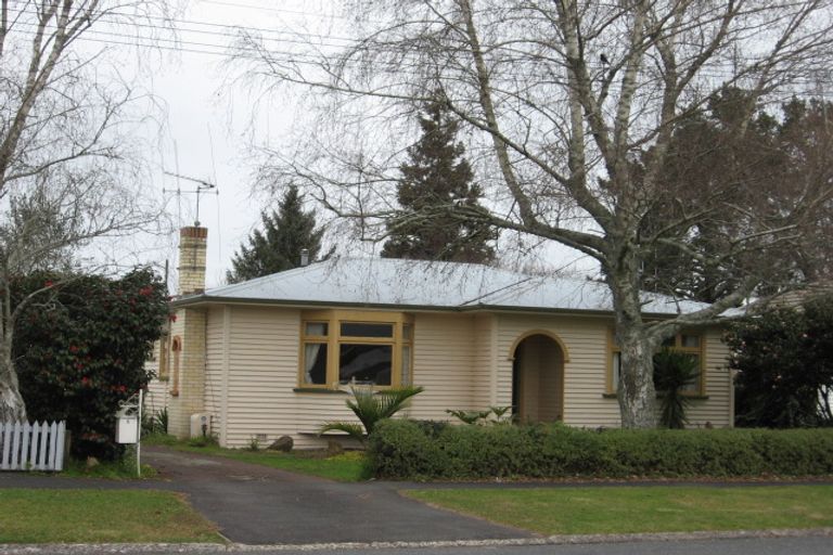 Photo of property in 5 Moncrieff Avenue, Fairfield, Hamilton, 3214