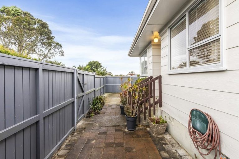 Photo of property in 1/103 Pigeon Mountain Road, Half Moon Bay, Auckland, 2012