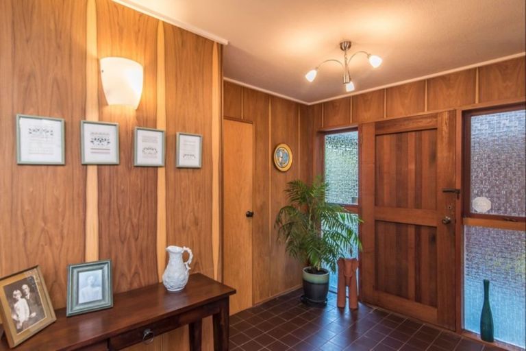 Photo of property in 385a Te Moana Road, Waikanae, 5036