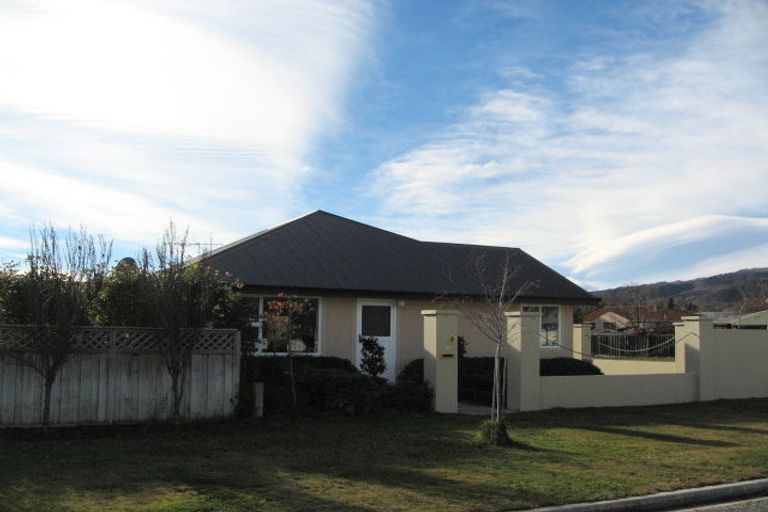 Photo of property in 14 Coleraine Street, Cromwell, 9310