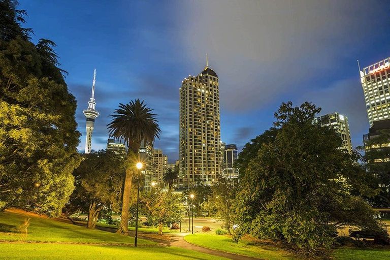 Photo of property in The Metropolis Apartments, 2912/1 Courthouse Lane, Auckland Central, Auckland, 1010