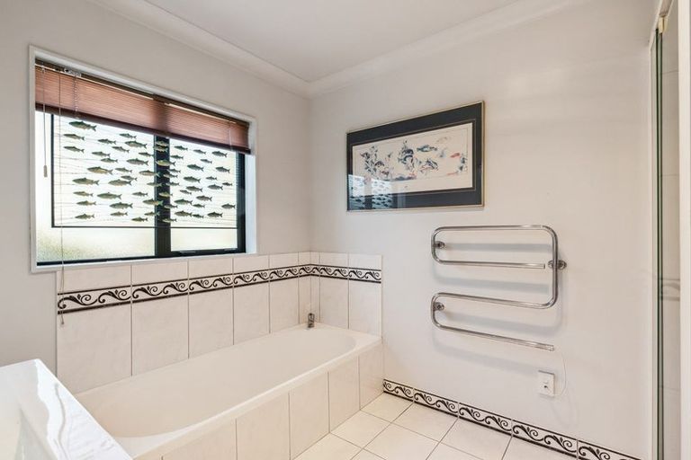 Photo of property in 59 Milne Drive, Paraparaumu, 5032