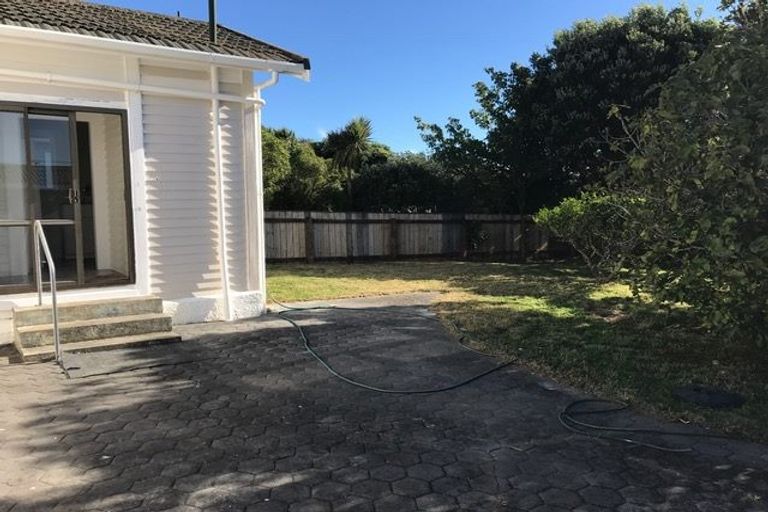 Photo of property in 13 Torridon Road, Miramar, Wellington, 6022