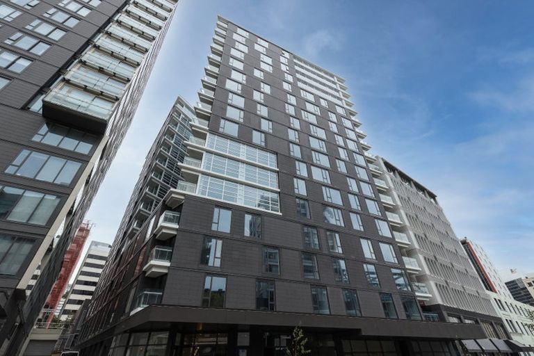 Photo of property in Pinnacle Apartments, E803/160 Victoria Street, Te Aro, Wellington, 6011