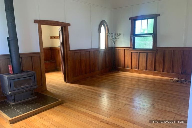 Photo of property in 38 Peel Street, Westport, 7825