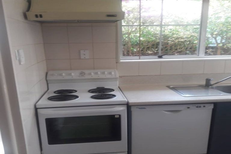 Photo of property in 17 Resolution Place, Bryndwr, Christchurch, 8053