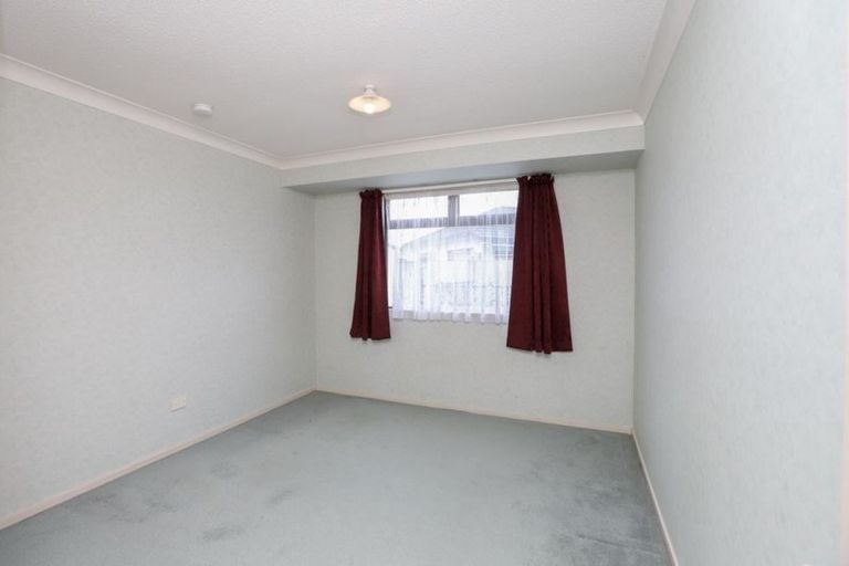 Photo of property in 16 Bouverie Crescent, Flagstaff, Hamilton, 3210