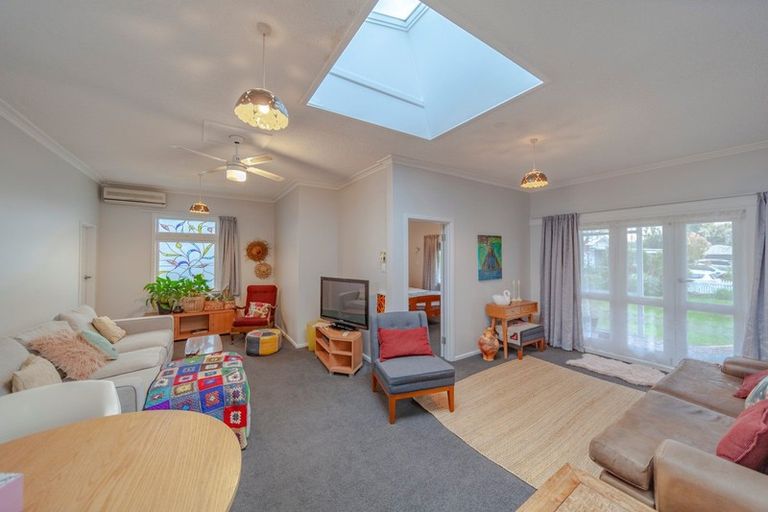 Photo of property in 1/19 Lannie Place, Greenmeadows, Napier, 4112