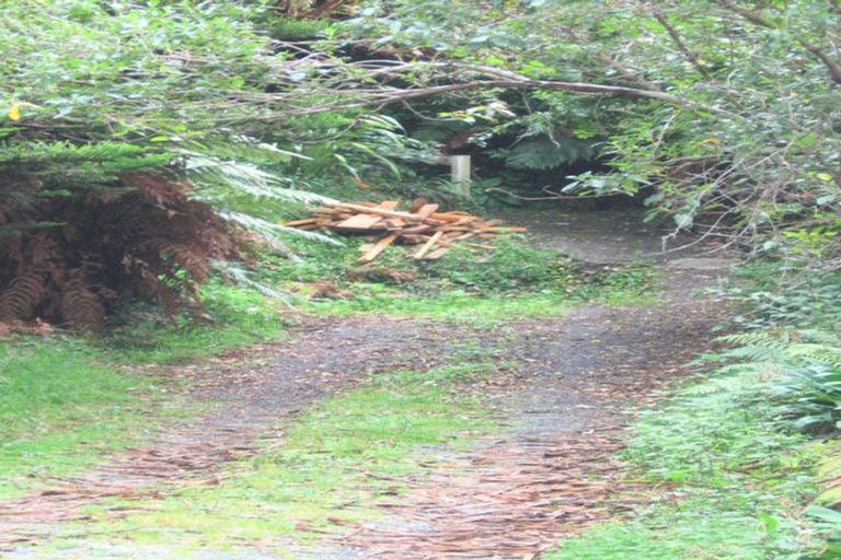 Photo of property in 30 Wyndham Road, Pinehaven, Upper Hutt, 5019