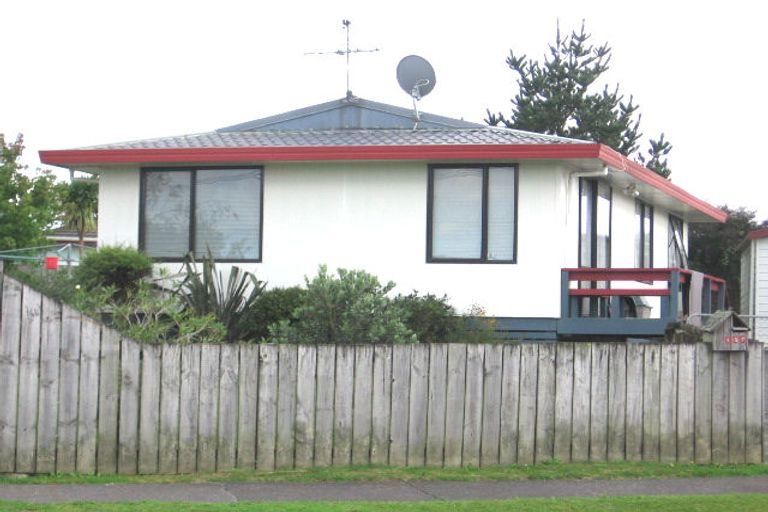 Photo of property in 157 Bruce Mclaren Road, Henderson, Auckland, 0612