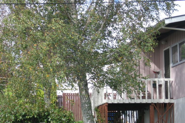 Photo of property in 2/31 Lavelle Road, Henderson, Auckland, 0612