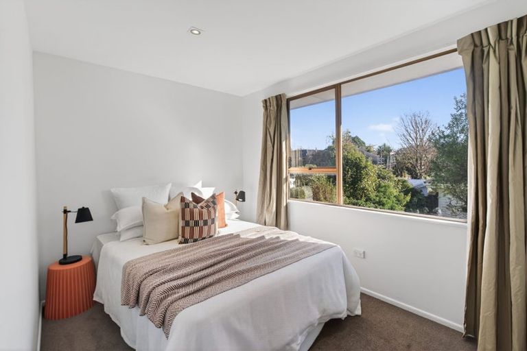 Photo of property in 94a Clyde Road, Ilam, Christchurch, 8041