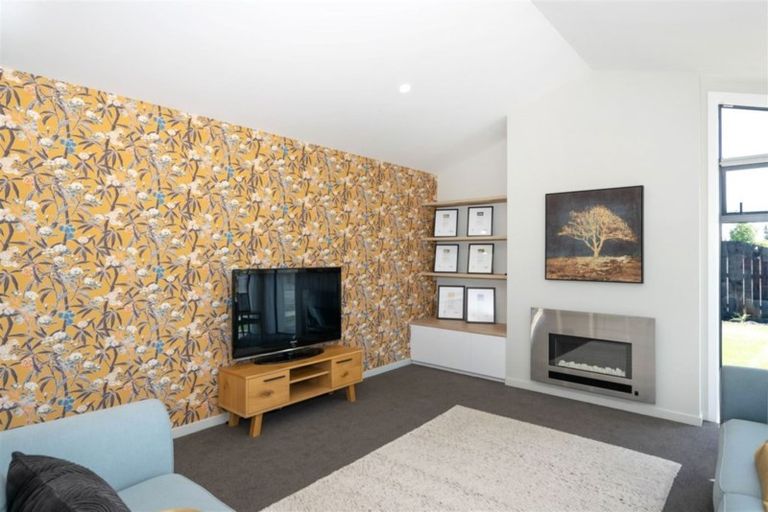 Photo of property in 17 Rose Manor Drive, Springlands, Blenheim, 7201