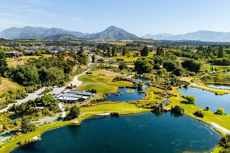 Photo of property in 43 Monteith Road, Albert Town, Wanaka, 9382