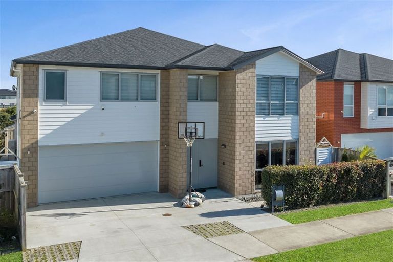 Photo of property in 39 Hikuawa Road, Flat Bush, Auckland, 2019
