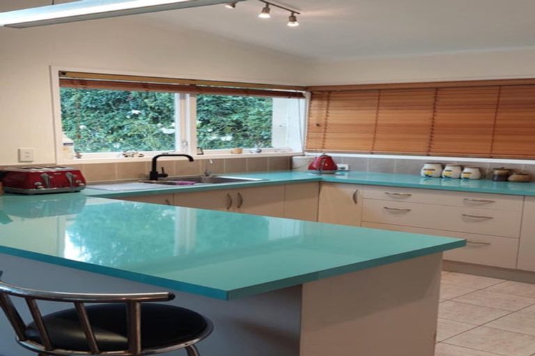 Photo of property in 27 Glen Terrace, Te Puke, 3119