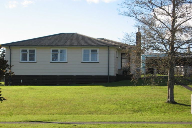Photo of property in 204 Balmoral Drive, Tokoroa, 3420