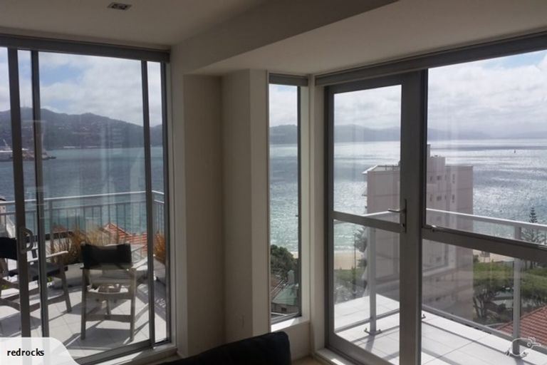 Photo of property in 3/16 Oriental Terrace, Oriental Bay, Wellington, 6011