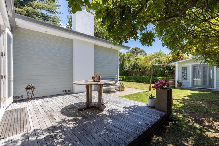 Photo of property in 353 Hardy Street, Nelson, 7010