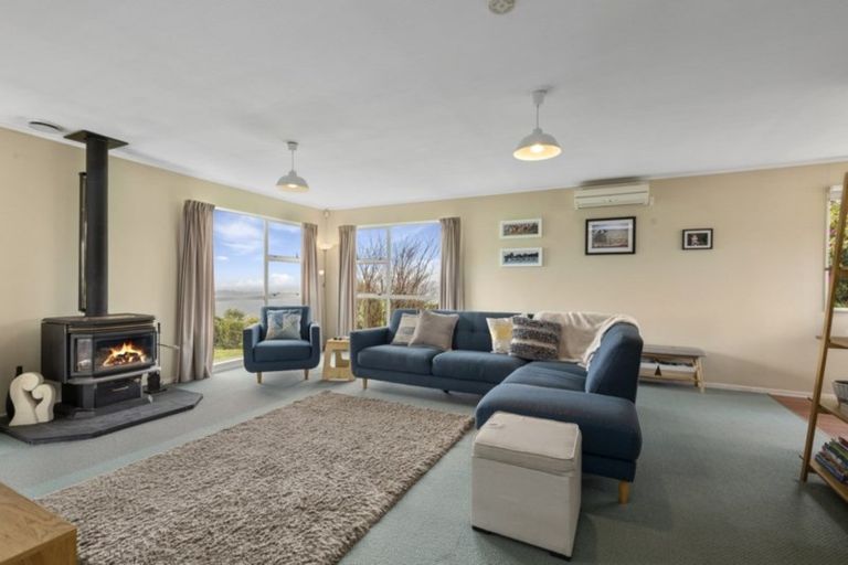 Photo of property in 6 Owaka Close, Kelson, Lower Hutt, 5010