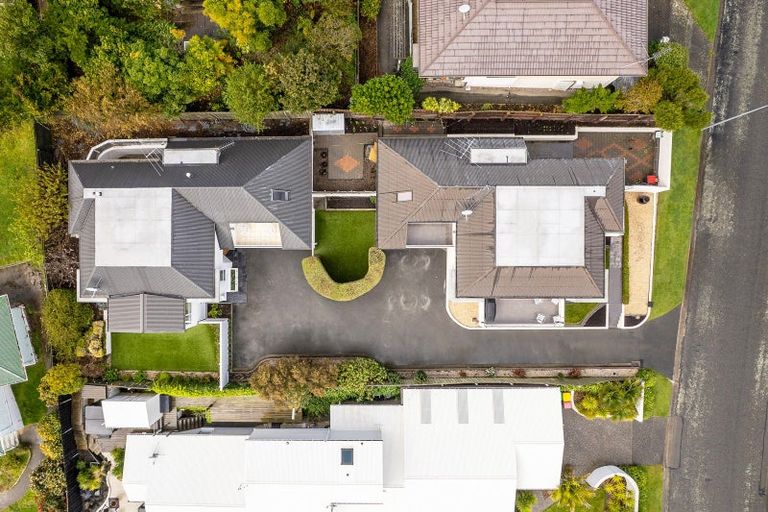 Photo of property in 2/79 Cannon Hill Crescent, Mount Pleasant, Christchurch, 8081