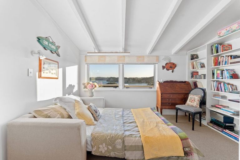 Photo of property in 819 Whangaparaoa Road, Manly, Whangaparaoa, 0930