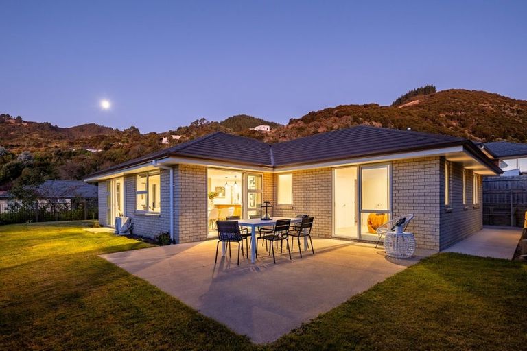 Photo of property in 6 Devenish Place, Atawhai, Nelson, 7010