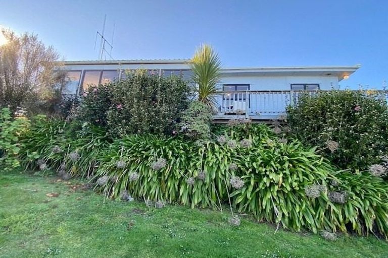 Photo of property in 2 Williams Crescent, Maketu, Te Puke, 3189