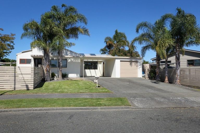 Photo of property in 39 Glamorgan Avenue, Tamatea, Napier, 4112