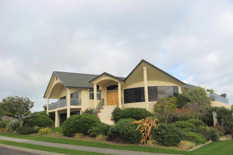 Photo of property in 15 Claremont Rise, Levin, 5510