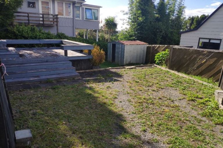 Photo of property in 2/67 West Coast Road, Glen Eden, Auckland, 0602