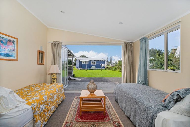 Photo of property in 160 Cook Drive, Whitianga, 3510