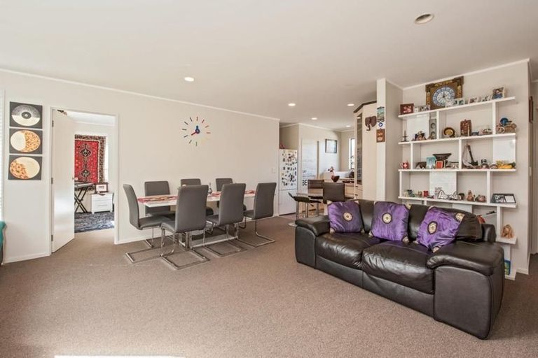 Photo of property in 14a Price Crescent, Mount Wellington, Auckland, 1060