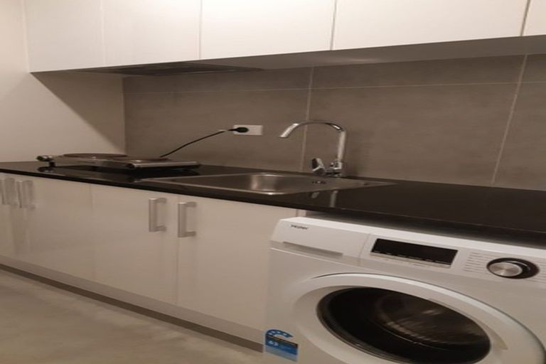 Photo of property in 34 Carrygawley Road, Flat Bush, Auckland, 2019