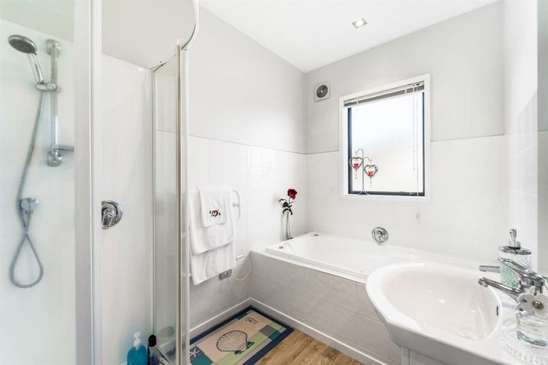 Photo of property in 66a Tiri Road, Manly, Whangaparaoa, 0930