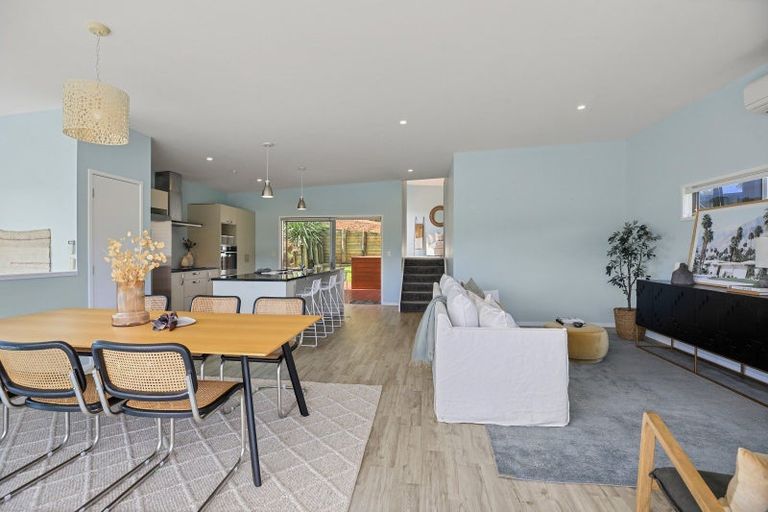 Photo of property in 28 Robertson Street, Raglan, 3225