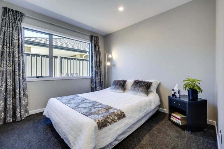 Photo of property in 28 Kaituna Place, Te Awa, Napier, 4110