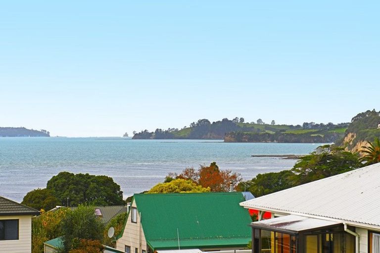 Photo of property in 5 Ngatira Place, Snells Beach, 0920