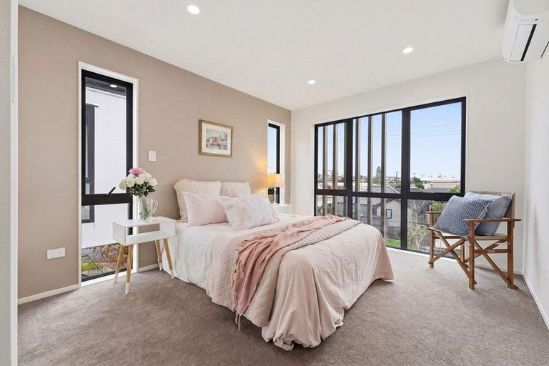Photo of property in 8d Stanley Avenue, Milford, Auckland, 0620