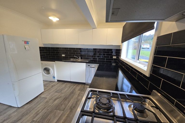 Photo of property in 13 Westhaven Drive, Tawa, Wellington, 5028